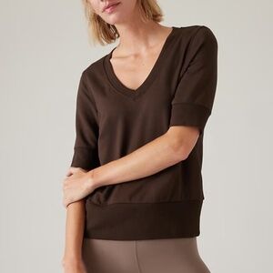 Athleta Step Forward Sweatshirt Tee V Neck Short Sleeve Toasted Brown Soft XS